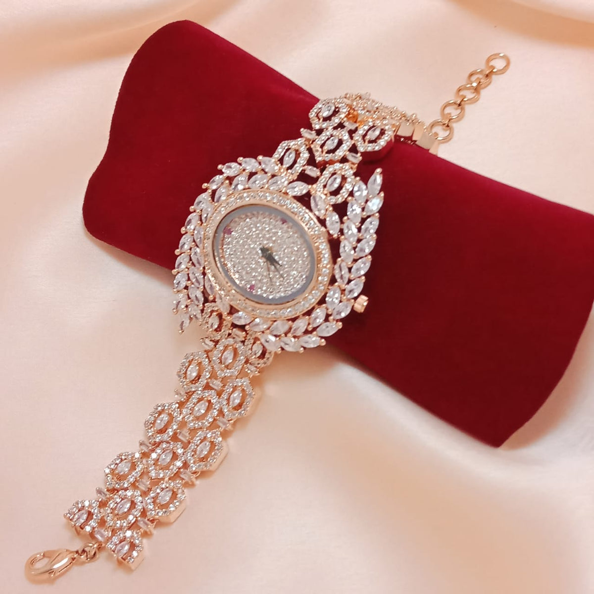 ELEGANT ROSE GOLD FINISH AMERICAN DIAMOND WATCH FOR WOMEN