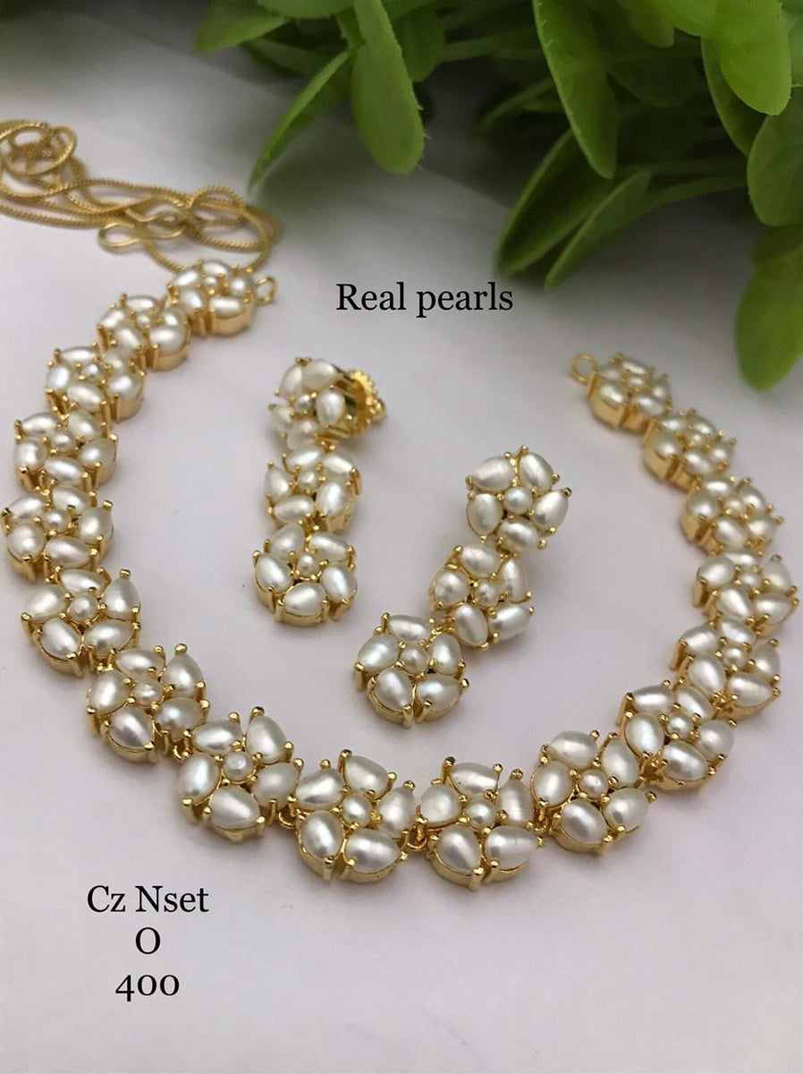 FLORIA FLOWER DESIGN ELEGANT REAL PEARL NECKLACE SET WITH