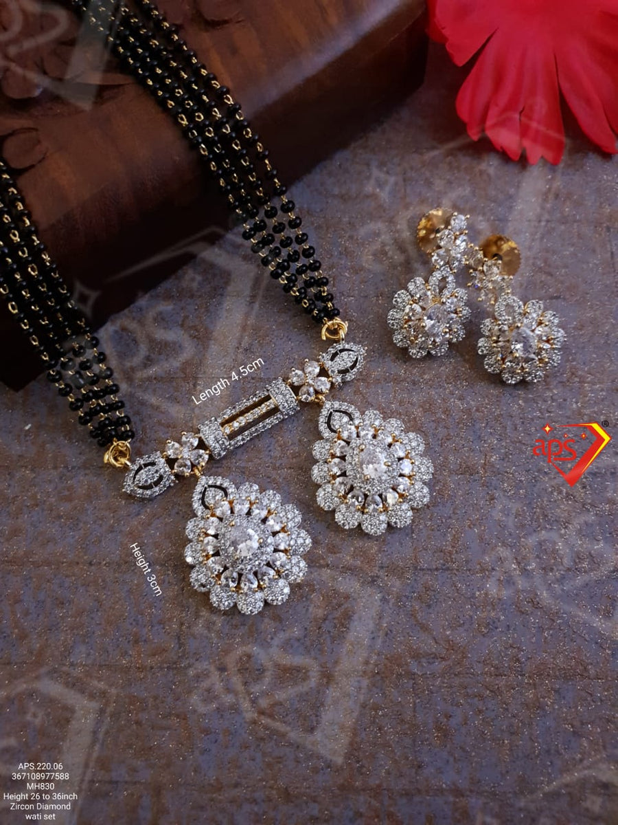 Diamond Pendant Set Gold Pendant Designs Kalyan Jewellers