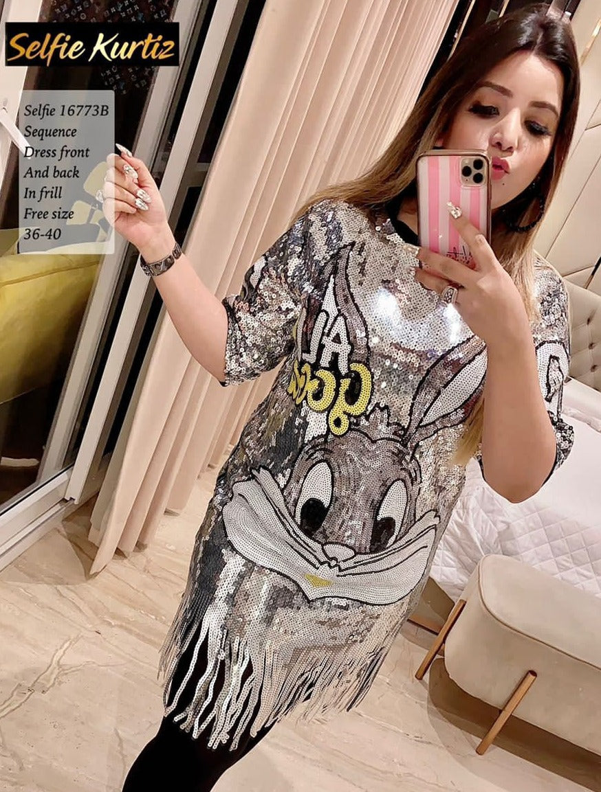 bugs bunny sequin dress Gucci Bugs Bunny Sequin Sweatshirt 2018 Limited Edition Collab S