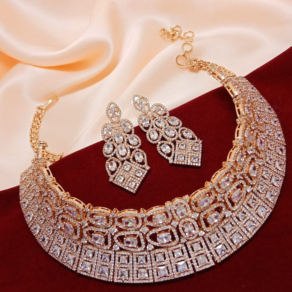 ELEGANT ROSE GOLD FINISH AMERICAN DIAMOND NECKLACE SET FOR WOMEN -MOE4099
