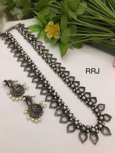 Pearl  Studded  Oxidised Silver Finish Long Necklace Set for Women-RITU001LNP