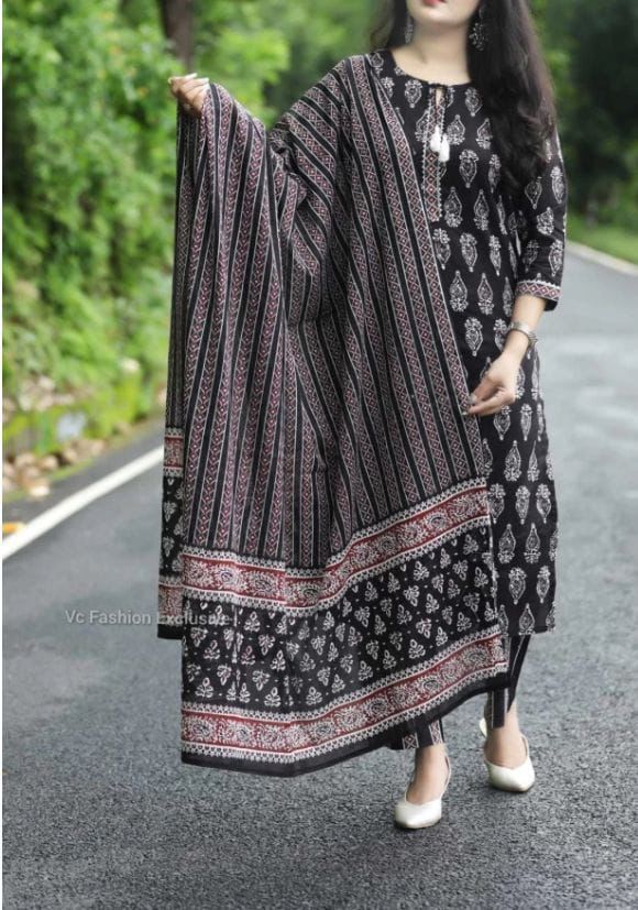 Women's Rayon Embroidered Nayra Cut Kurti Pant with Dupatta, Casual Wear  Kurta Set for Girls (Large, Black) : Amazon.in: Fashion