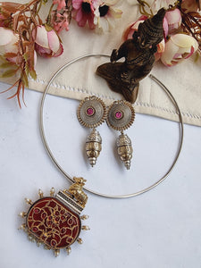 Nandi Design Oxidised silver and Gold Dual Finish Hansuli Necklace Set for Women -MARTI001HNSB