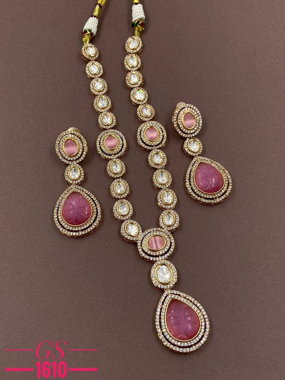 Sharanya , elegant Kundan Necklace Set for Women -NEERA001KNC