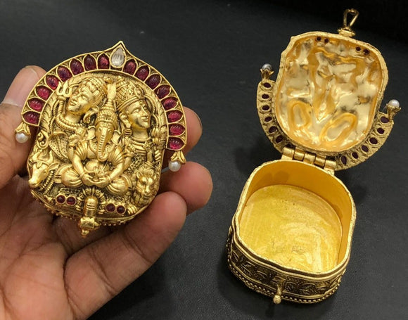 Bagya Lakshmi , Antique Gold Finish Kumkum Dabbi / Sindoor Dabbi for Women -SHAKI001KM