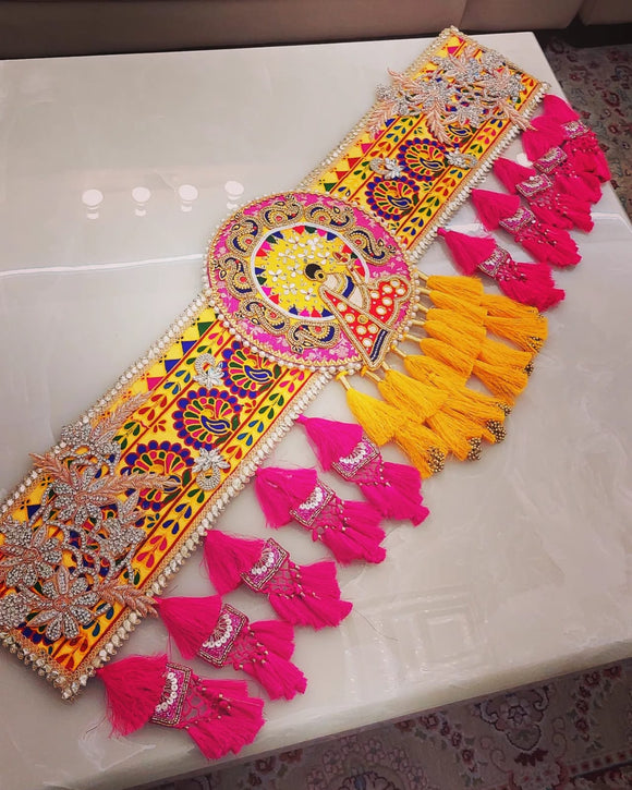 Rangoli Lady , Beautiful Bandanwar / Thoran for Decorating Your Doors This Diwali 2025-MOI001RL