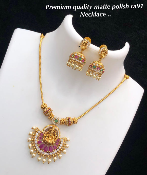 Vanmathi , elegant matte gold finish Necklace Set for Women -SHAKI001MGA