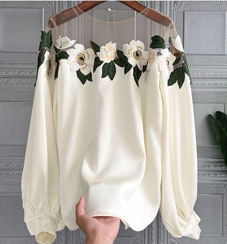 clane EMBROIDERY FLOWER TOPS CLANE STRIPE FLOWER EMBROIDERY TOPS