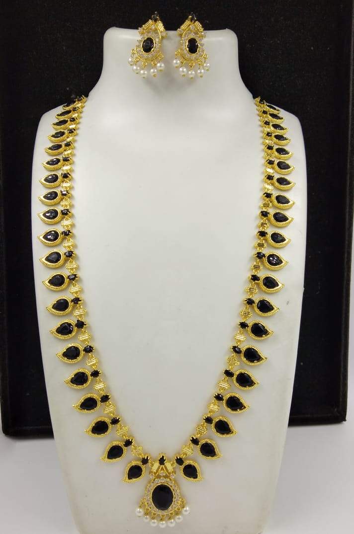 Traditional Kerala palakka mala –