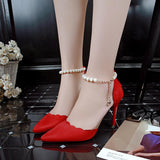 Ladies Shoe with Pearls and golden chain with Heart.