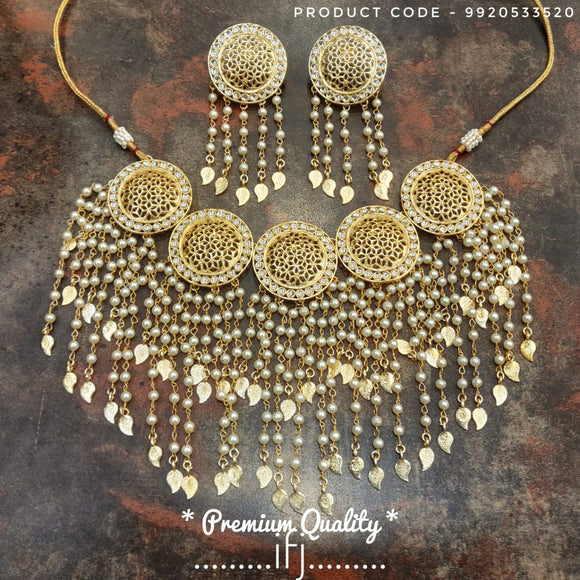 Round Golden Japanese Akoya Saltwater Pearl Necklace, 6.0-6.8mm – AAA –  Mangatrai Gems & Jewels Pvt Ltd