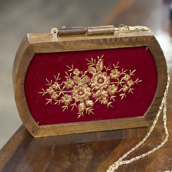 ﻿Maroon Wooden Clutch with Embroidery Fabric (Both Side Same)-MOEMCW001
