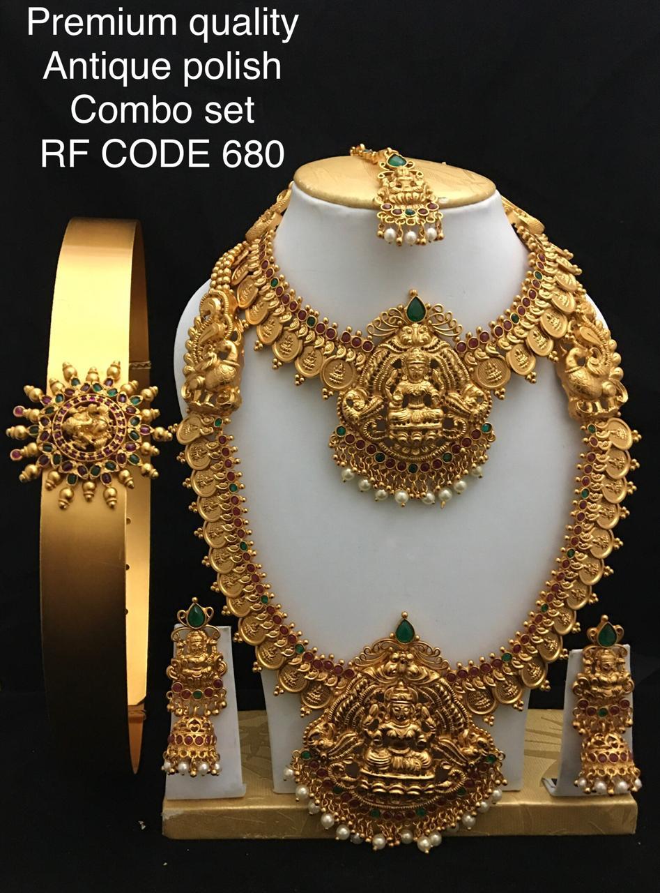 SAYANTINI, MATTE GOLD FINISH BRIDAL JEWELLERY SET FOR WOMEN