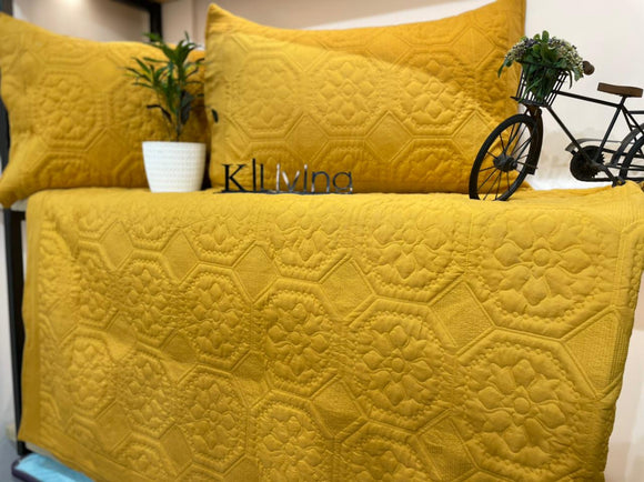 MUSTARD YELLOW  COLOR QUILTED BED COVER WITH PILLOW COVERS FROM HERITAGE -SGANSBC001MY