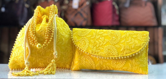 Bridal Handbags 👰👛👛... - Auntyji collection & bag house | Facebook