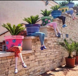 PAIR OF 2, SITTING FRIENDS ON STAIRS POT -GANNSP001