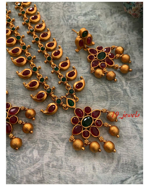 NYKA, TRADITIONAL MATTE GOLD FINISH TEMPLE NECKLACE SET FOR WOMEN-ARTNS001N