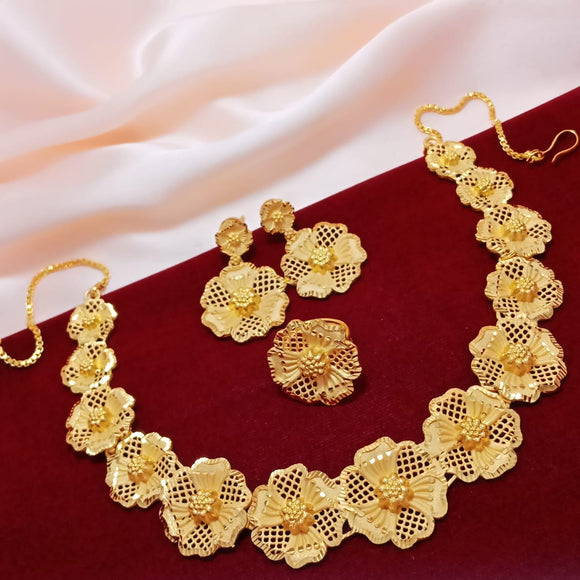 PRETTY FLOWER DESIGN GOLD PLATED NECKLACE SET FOR WOMEN
