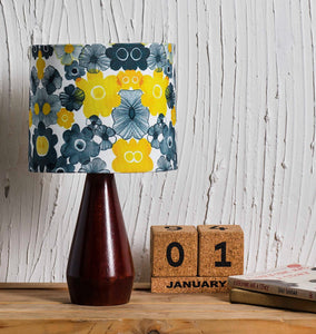THE YELLOW DAISY, WOODEN BASE TABLE LAMP -SKD001YD