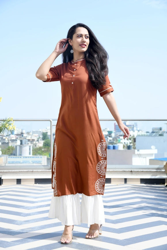 Brown rayon side slit embroidered kurta paired with white rayon low cut flared sharara (2pcs set)-DPBKPSB