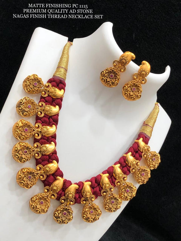 BASURA, MAROON THREAD NECKLACE SET FOR WOMEN -SAYDMTNS001 – www