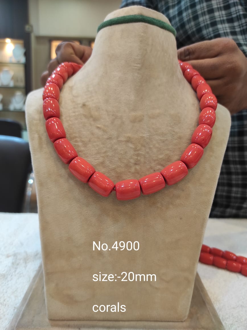 JAHANA, ELEGANTLY CARVED SINGLE LINE CORAL NECKLACE FOR WOMEN