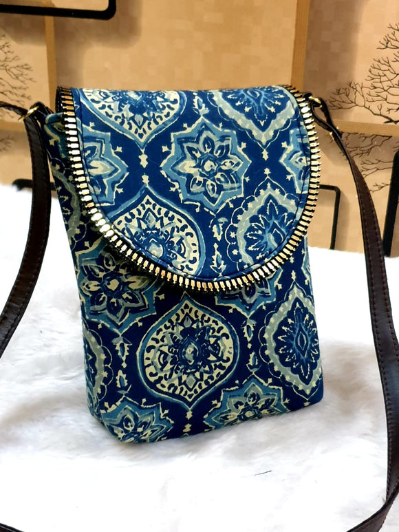 BLUE DESIGNER THE MESSENGER SLING BAG FOR WOMEN -PANIPMSB001B