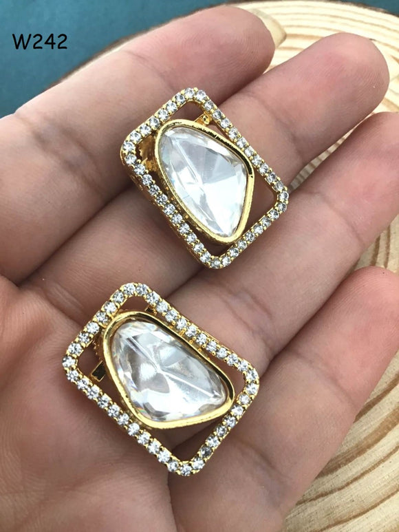 CLARA, ELEGANT GOLD PLATED  KUNDAN STUD EARRINGS FOR WOMEN -MOE001E