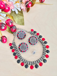 RED AND BLACK KEMP OXIDISED SILVER JEWELLERY COMBO FOR WOMEN -SARA001BLR