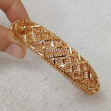 ZEENA, 24 CARAT GOLD PLATED OPENABLE  BANGLE FOR WOMEN -FARI001OBZ