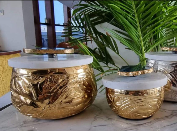 SET OF 2 , EMBOSSED GOLDEN JARS WITH MARBLE LID AND AGATE KNOB-ANUB001MJG