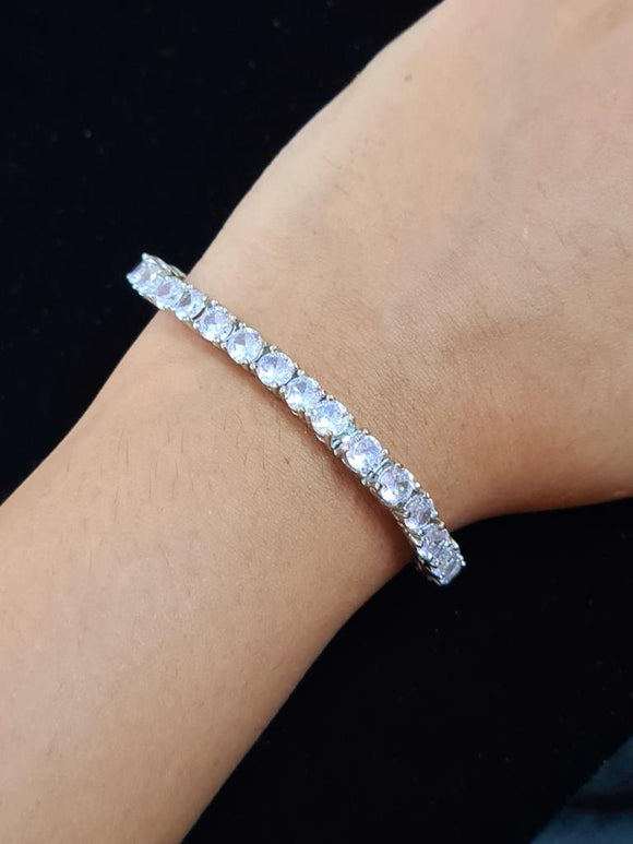 Solitaire Bezel Diamond Bracelet | gorjana