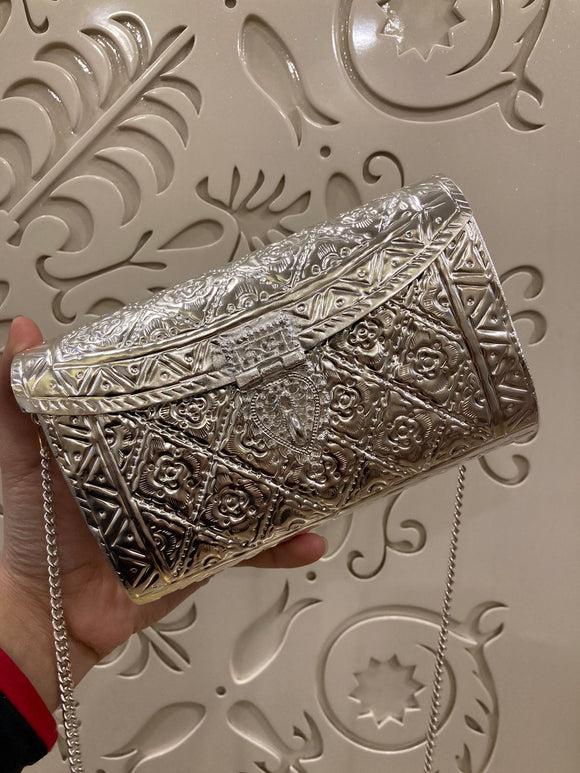 DESPINA, SILVER FINISH ELEGANT BRASS CLUTCH BAG WITH SILVER CHAIN SLING  FOR WOMEN -JC001BBSA