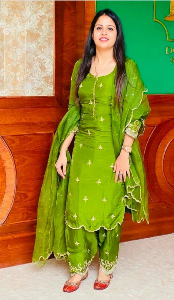 PARROT GREEN PURE DUPION SILK SUIT WITH CHINNON DUPPATTA -FASH001PG