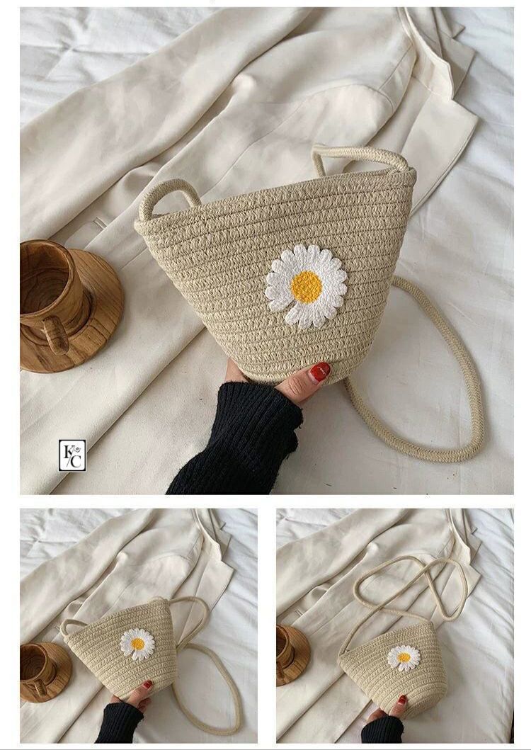 New Fashion Jute Summer Bohemian Beach Bag Elegant Daisy Flower Handwoven  Crossbody bag Purse Knitted Straw Small Bucket Bag for Women -WBR001
