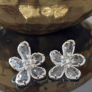 Silver Daisy , elegant crystal flower design  earrings for women -MOE001CEFS