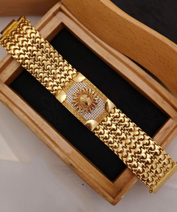 Hridaan  , elegant gold finish bracelet for Men -KRISH001BME