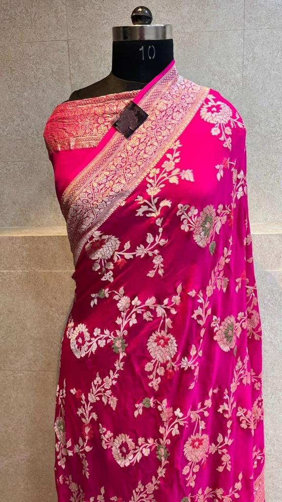 Magenta pink  Banarasi semi Georgette Saree for Women -FOF001WBGSMP