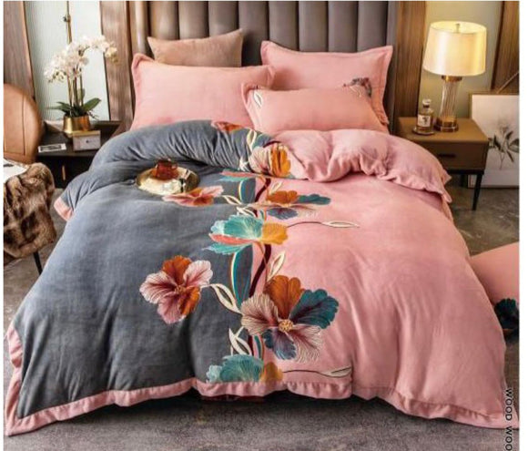 Fogg King Size Warm Luxury Bed Sheet with Pillow Covers