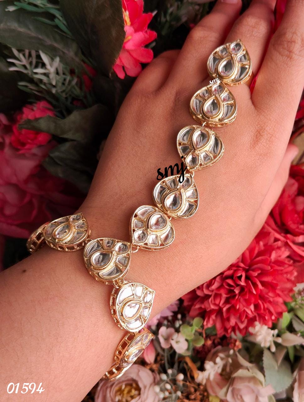 Buy sanjog Embellished White Kundan Moti Ring Bracelet Hathphool Hand  Harness Finger Ring Bracelet for Girls/Women at Amazon.in