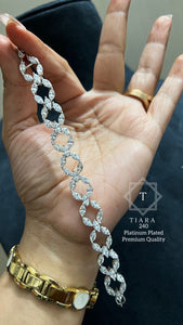 Shama , elegant Platinum Plated American  Diamond Bracelet for Women-SANDY001DBB