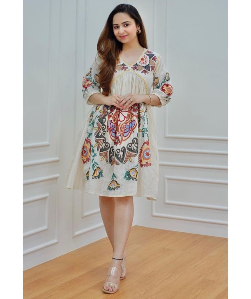 Beautiful self weave cotton fabric Top With all over embroidery