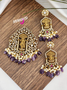 Shreevaraham , elegant Matte Gold Finish Pendant with Earrings Set for women -SAY001VP