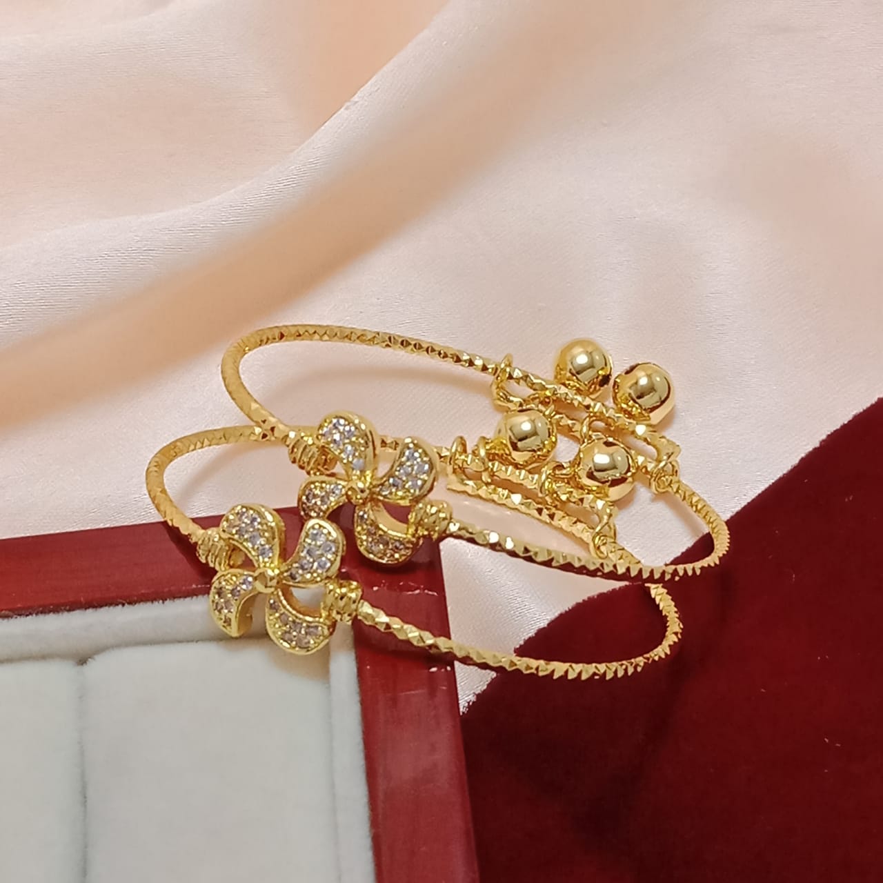 Buy Baby Bracelets Designs Online in India | Candere by Kalyan Jewellers