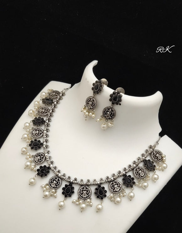 Oxidised Metal Jewellery Set with pearls
