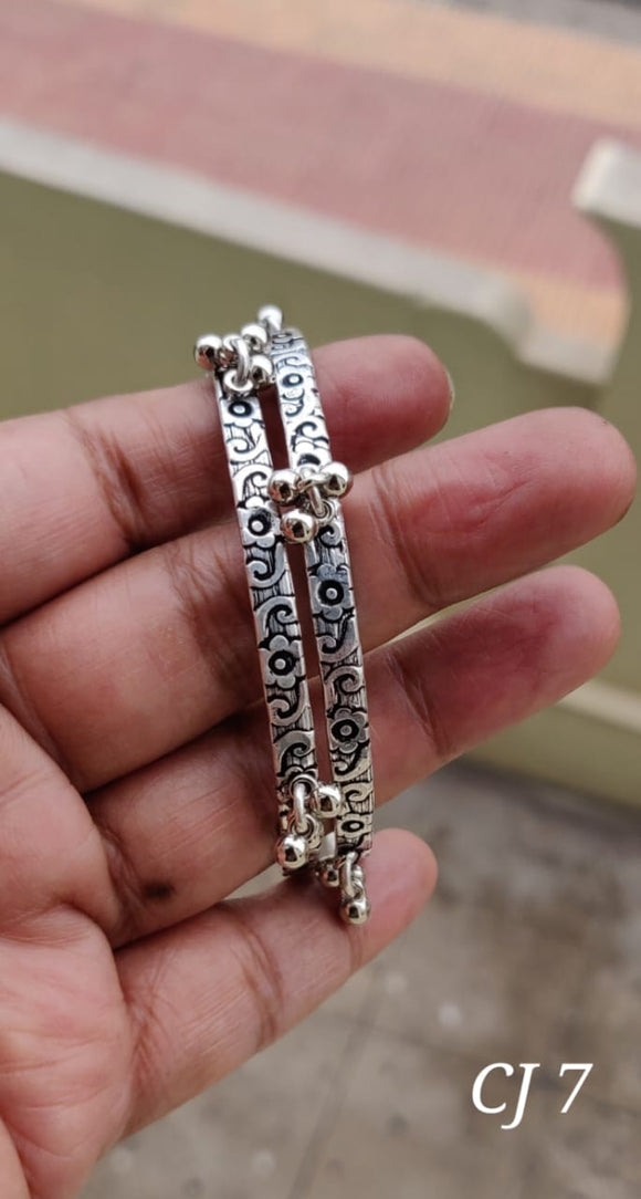 Ladies silver 2025 kangan design