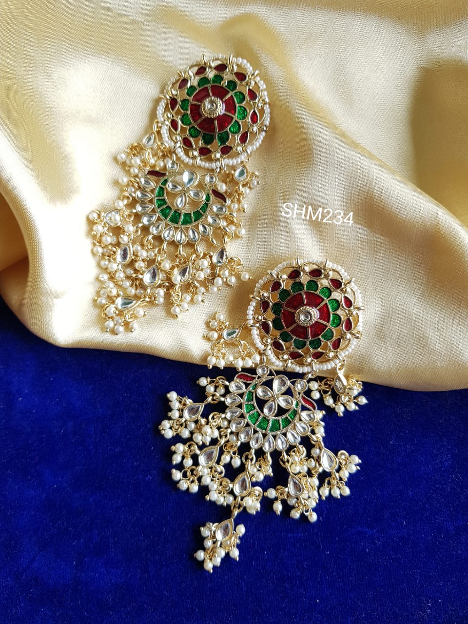 Tops Golden Ladies Designer Gold Earring at Rs 60000/pair in Jaipur | ID:  23003256330