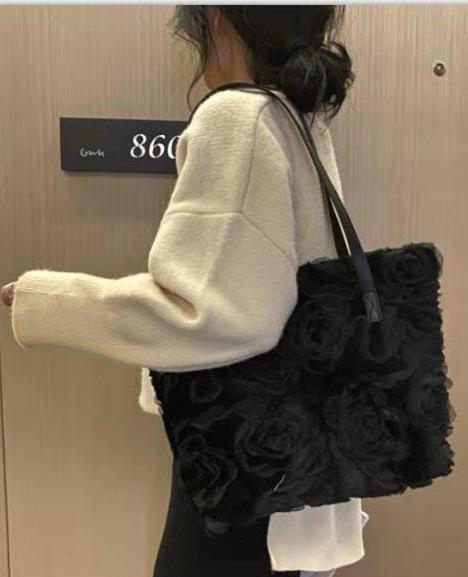 Black  Elegant Feather Handbags for women