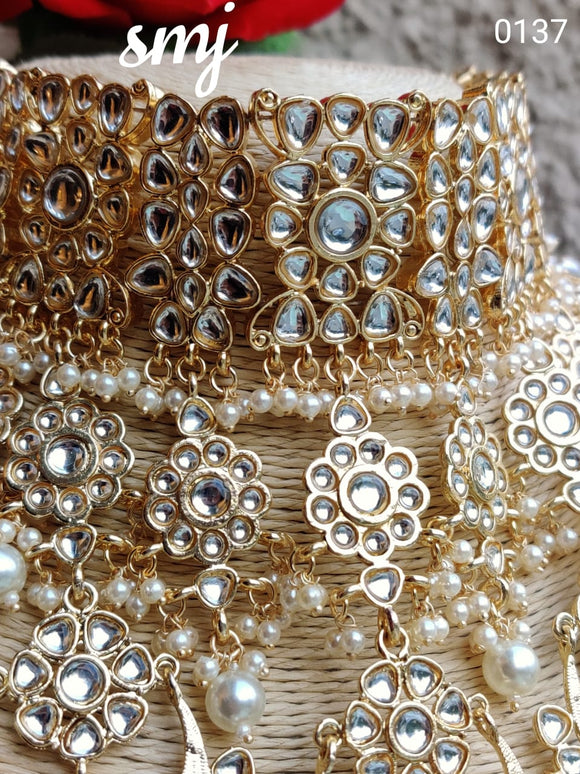 Premium Quality Dabi Kundan Choker set with five Chaandbali hangings and cluster pearls